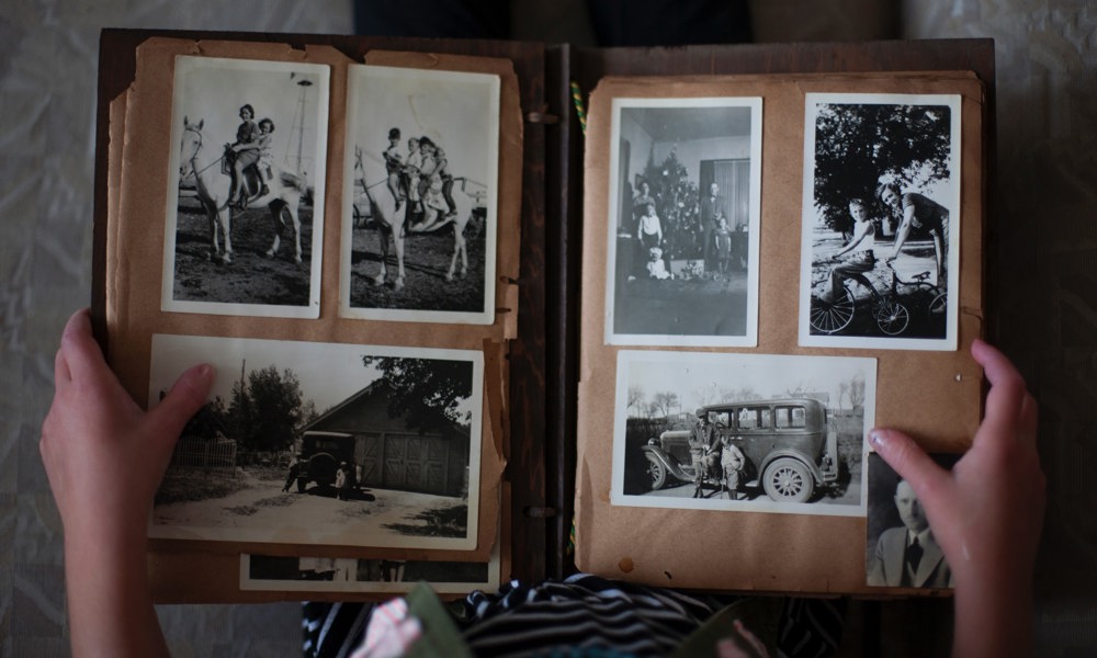 På opdagelse i det gamle familiealbum. Brug af fotografier i slægtsforskning