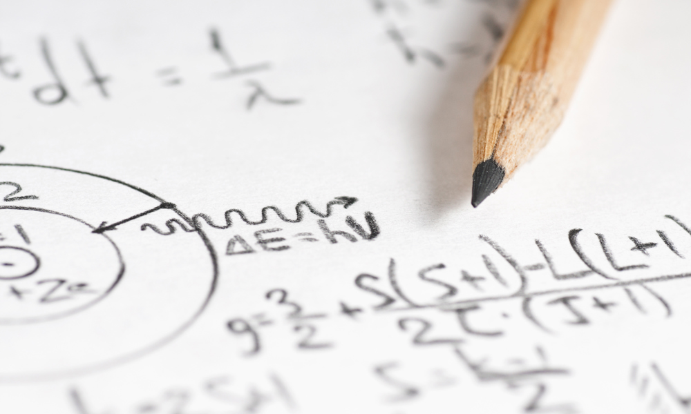 Kvantefysikkens mange forgreninger: Bohr-Einstein-debatter, kvantecomputere og sociale paradokser