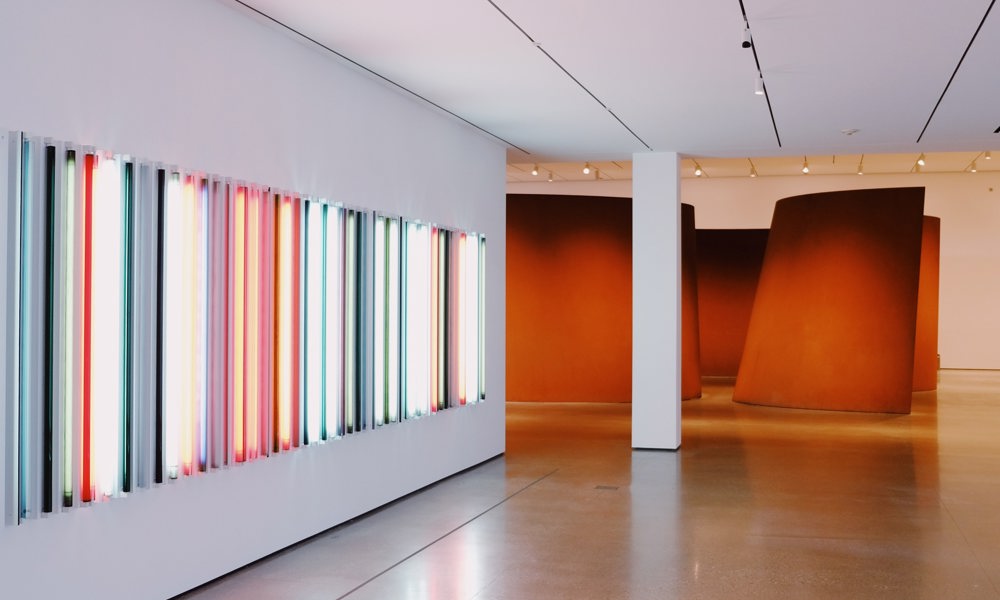 På besøg hos Jacob Bjorn Gallery i Mejlgade – en samtale om kunst, penge og kræfterne bag
