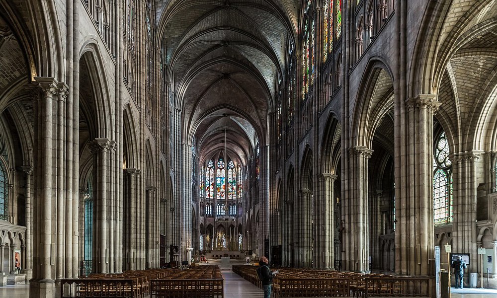 Fra Saint Denis til La Sainte Chapelle: Gotisk arkitektur i det nordlige Frankrig